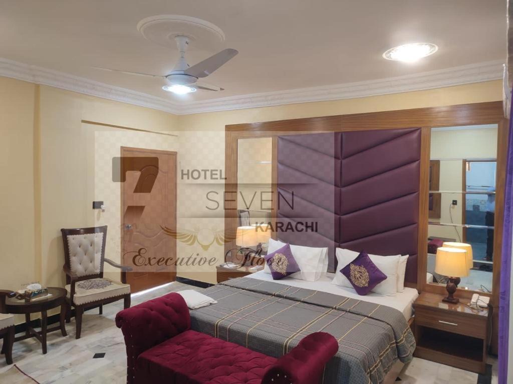 Hotel Seven 7 カラチ エクステリア 写真